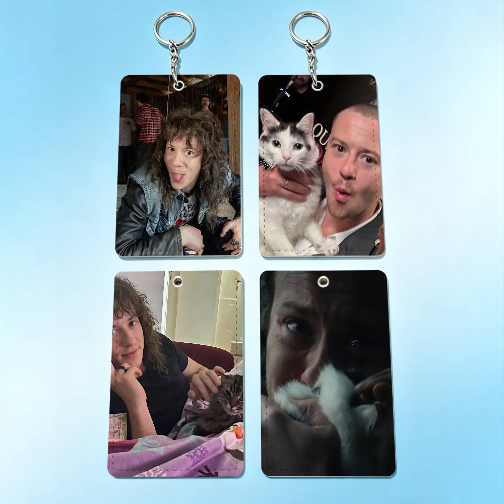 actor J-Joseph Quinn Cat Badge - Leatherwork Keychain recensie en prijs