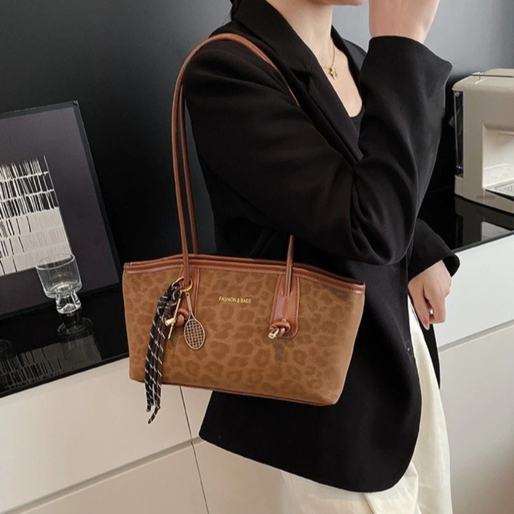 Unique Retro Leopard Print Und - Unique Leather Work recensie en prijs