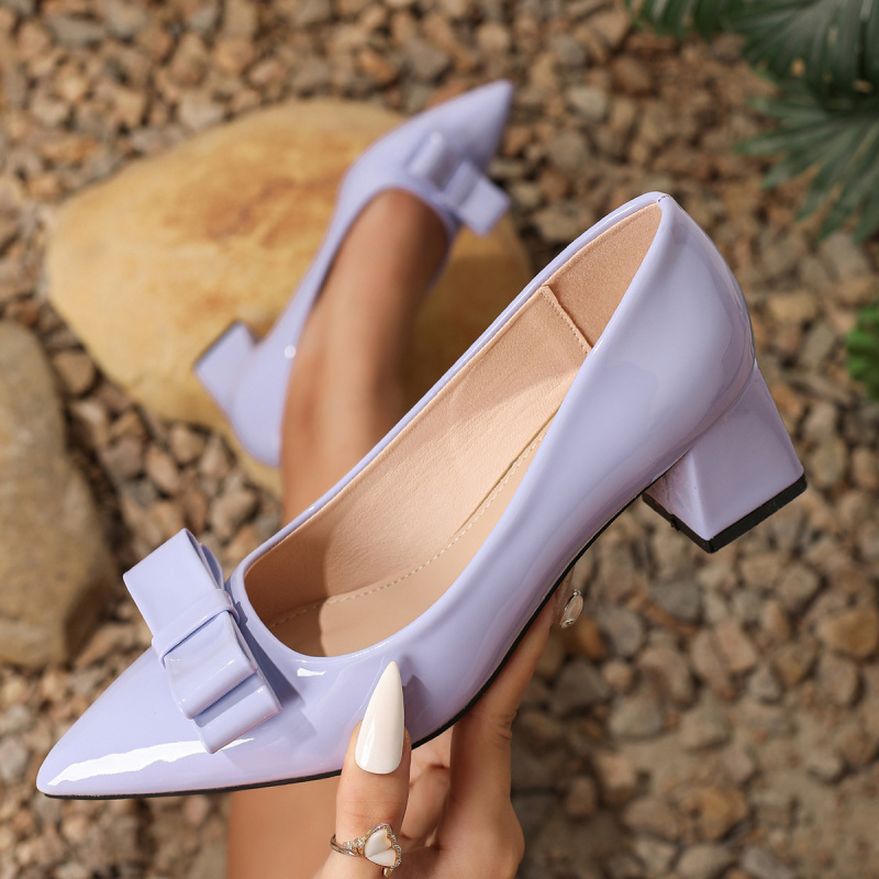 European size chunky heel shoe - Leatherwork Flowers recensie en prijs