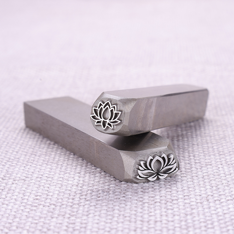 Lotus Flower Design Metal Stam - Leatherwork Flowers recensie en prijs