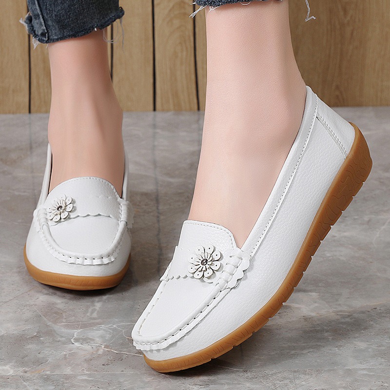 Women's Moccasins Solid Color  - Leatherwork Flowers recensie en prijs