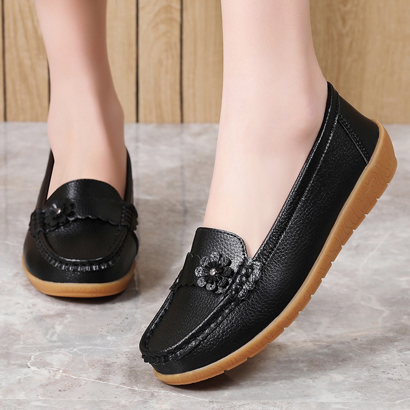 Women's Moccasins Solid Color  - Leatherwork Flowers recensie en prijs