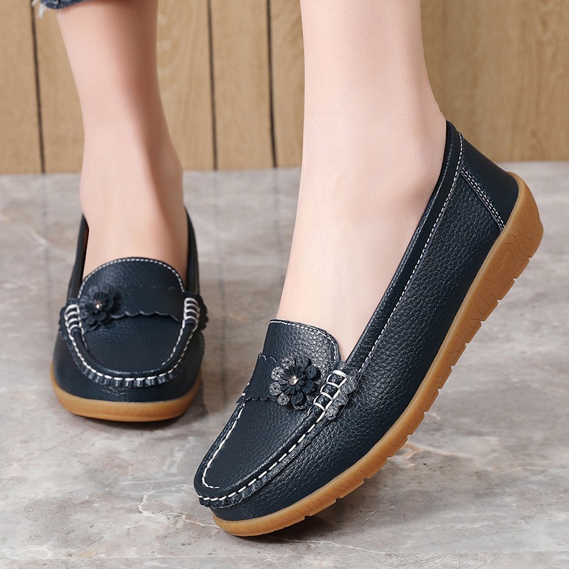 Women's Moccasins Solid Color  - Leatherwork Flowers recensie en prijs